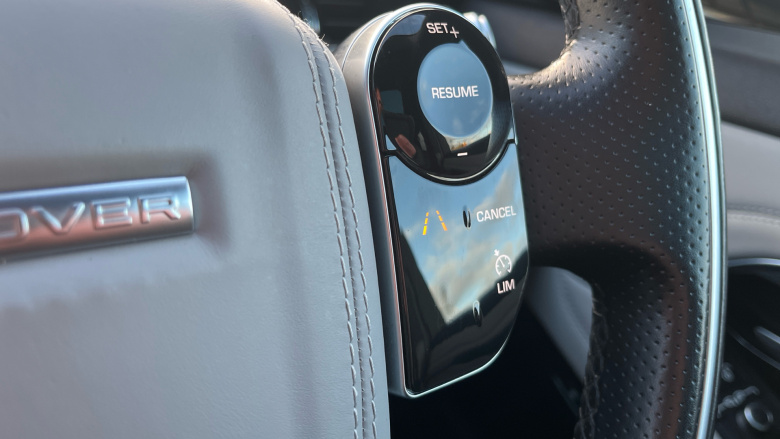 Land Rover Range Rover Evoque 2.0 P200 R-Dynamic SE 5dr Auto Petrol Hatchback